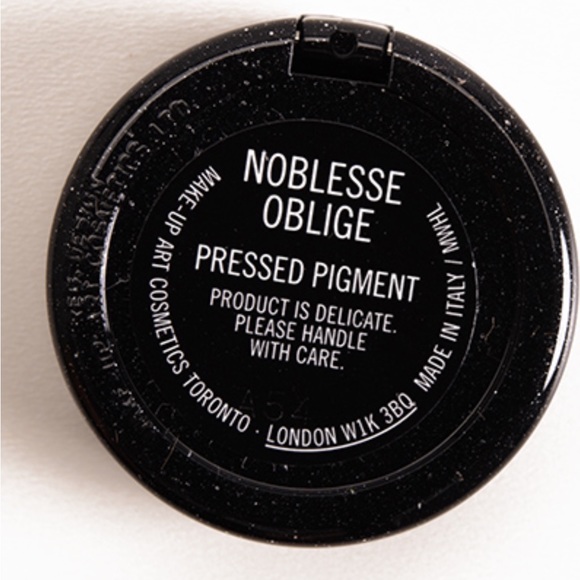 MAC Cosmetics Pressed Pigment Eyeshadow in Noblesse Oblige - Brand New In Box - Picture 3 of 9